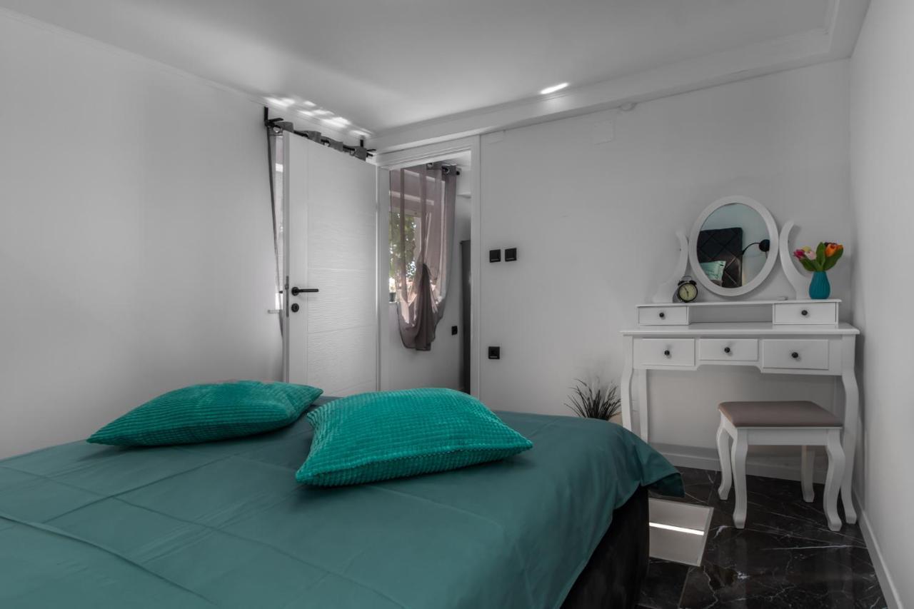 Apartments Mila Klenovica Ngoại thất bức ảnh