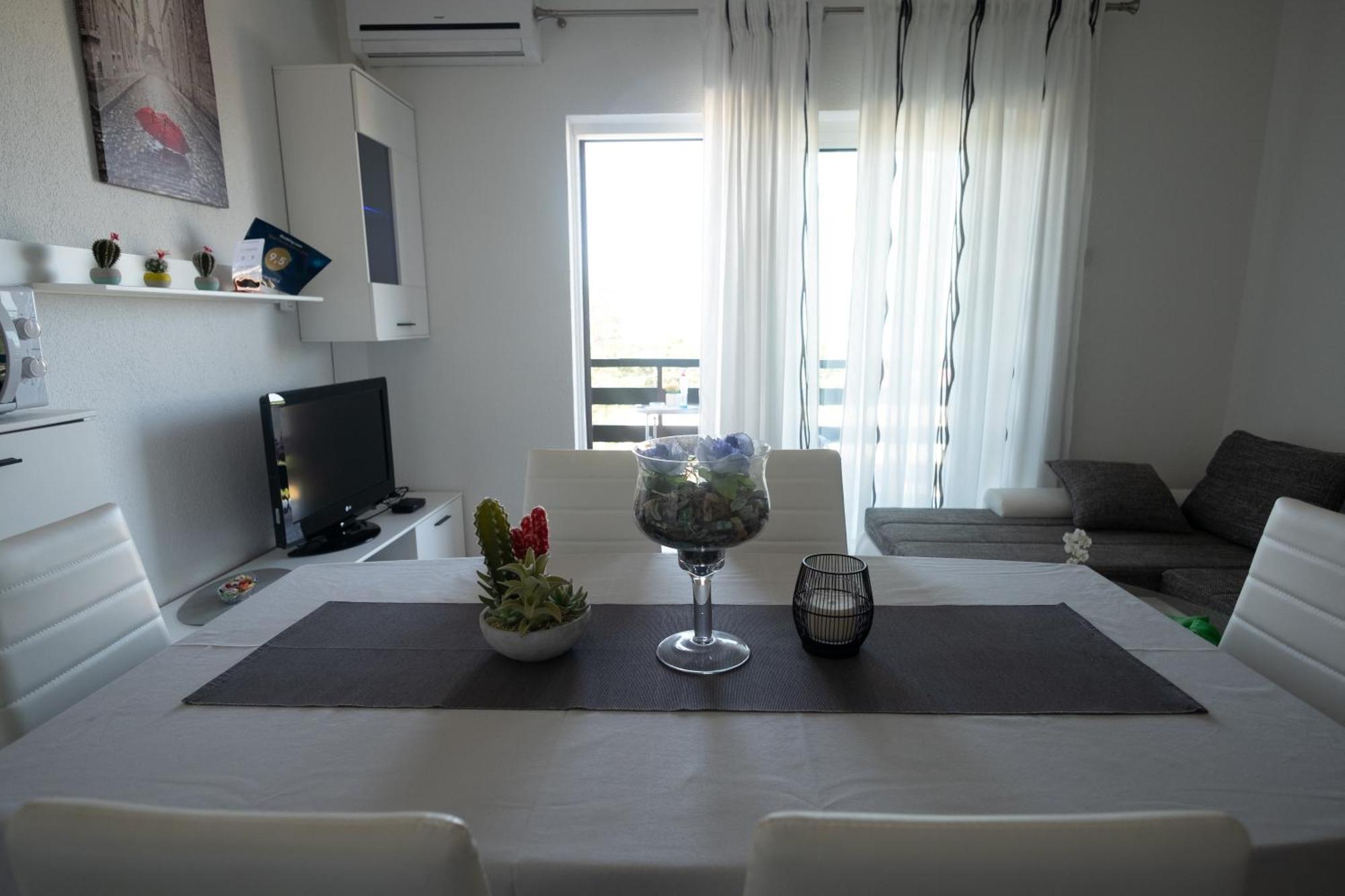 Apartments Mila Klenovica Phòng bức ảnh